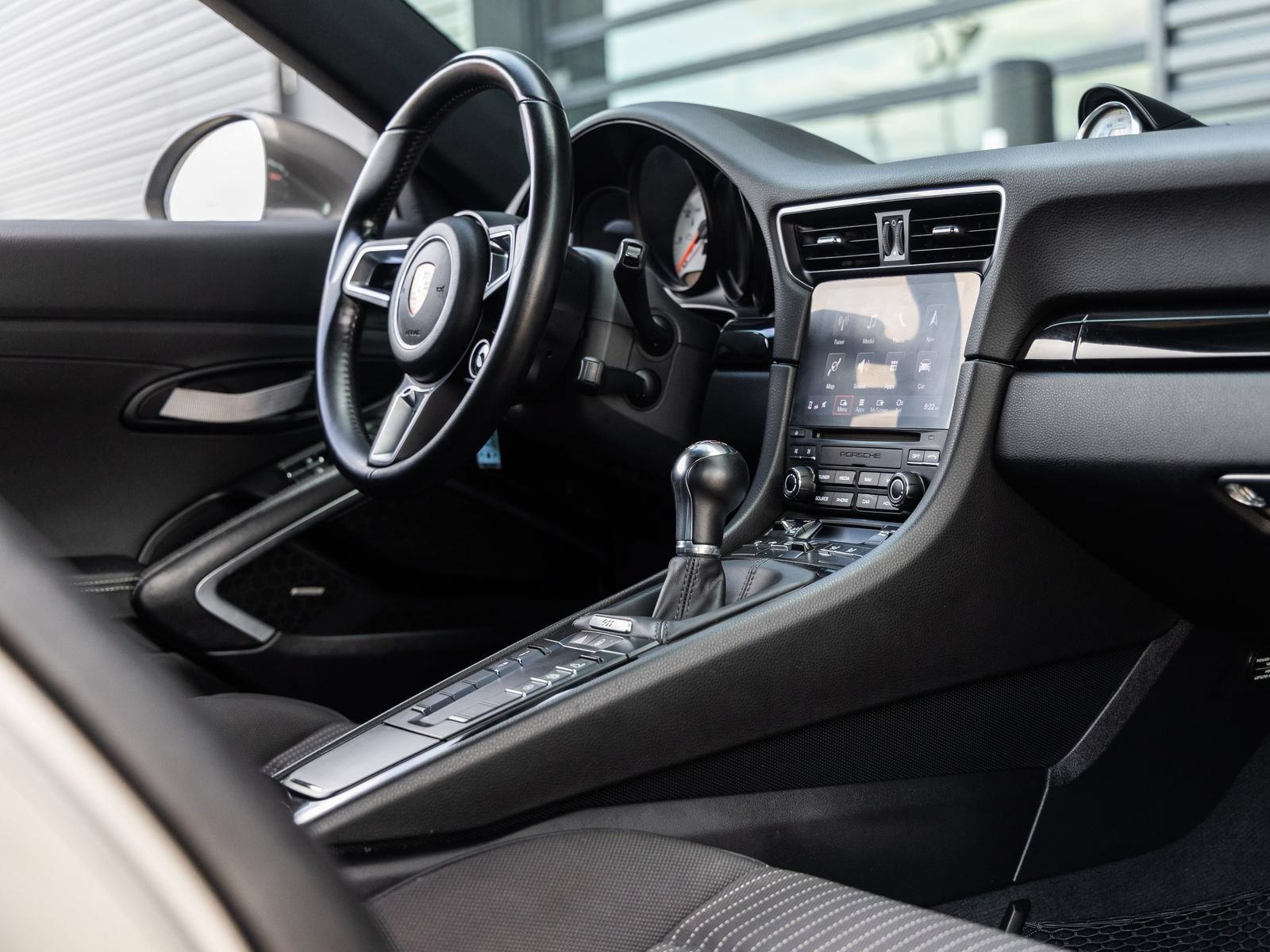 Certified 2018 Porsche 911 Carrera T RWD image 42