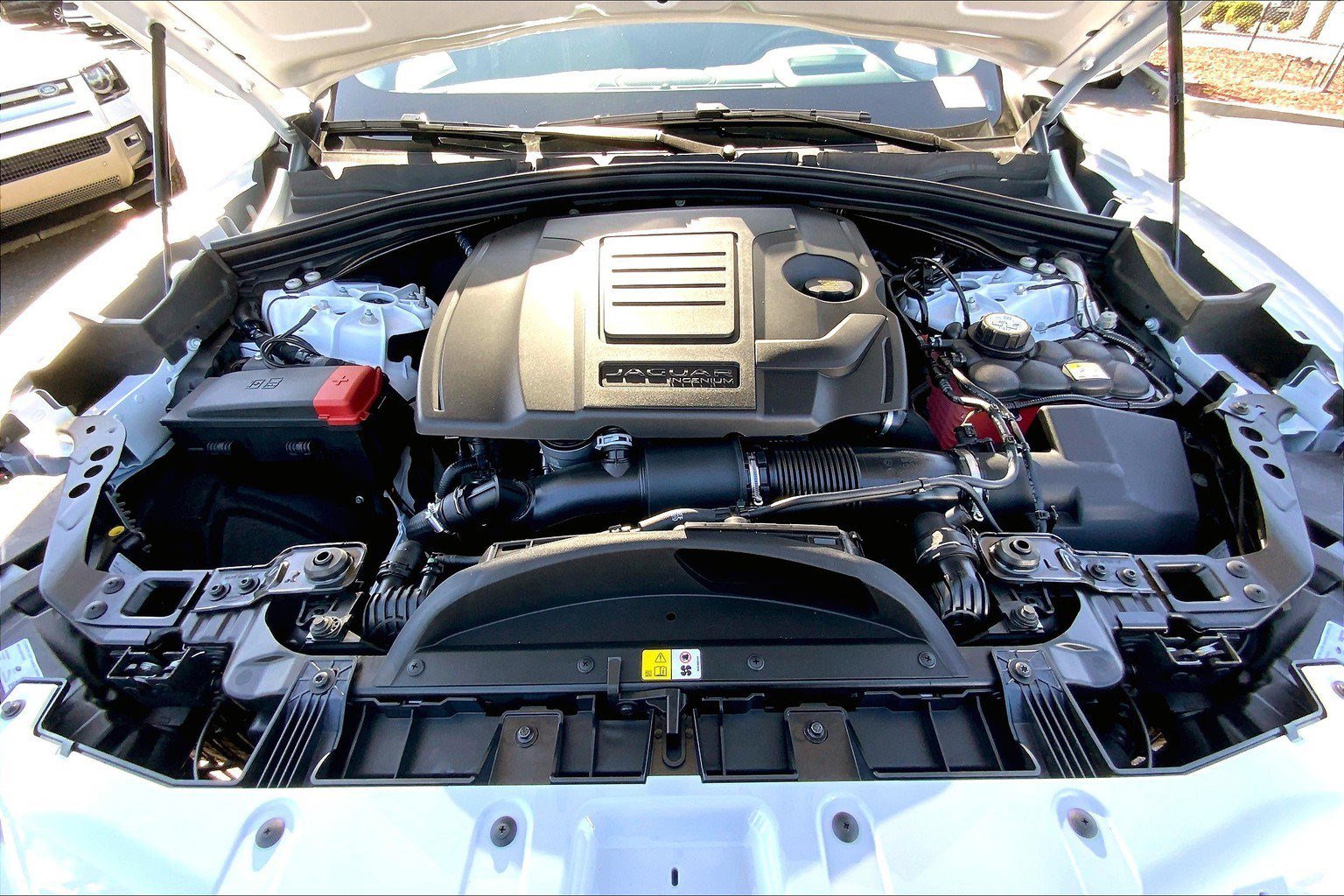 New 2025 Jaguar F-PACE R-Dynamic S image 12