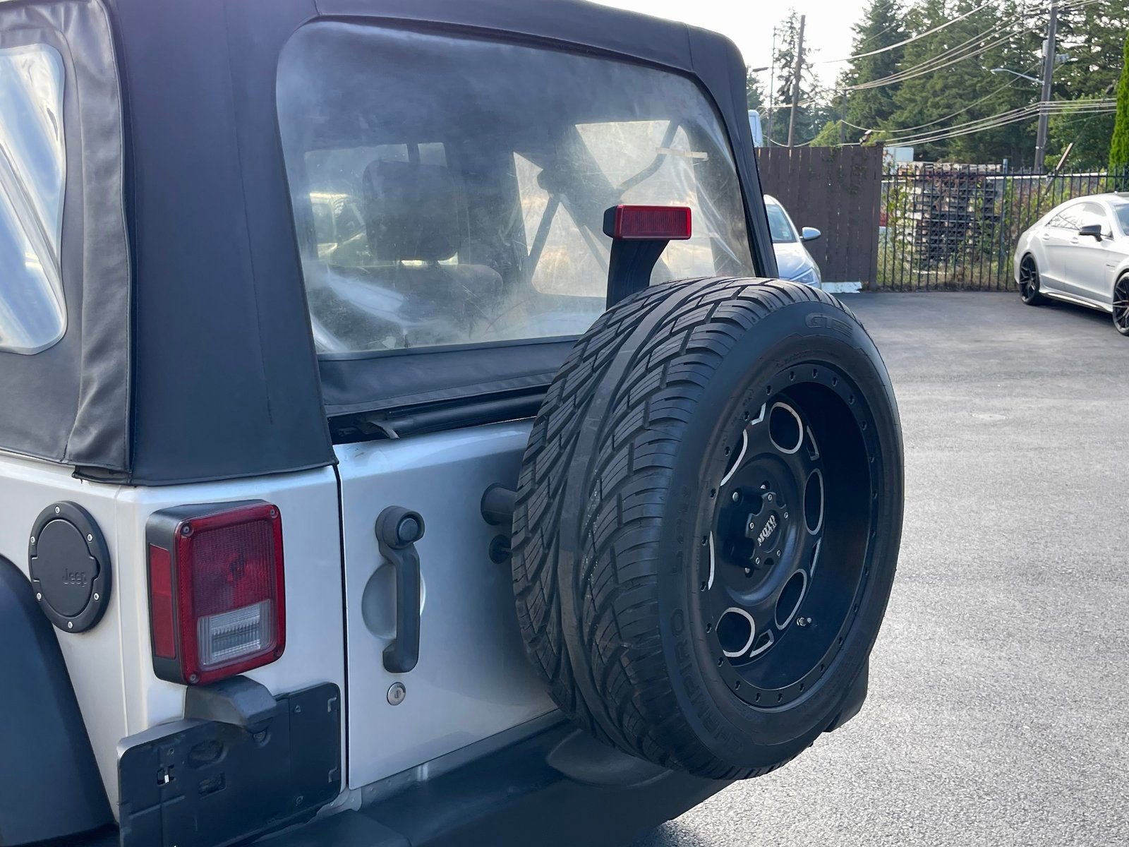 Used 2009 Jeep Wrangler X image 6