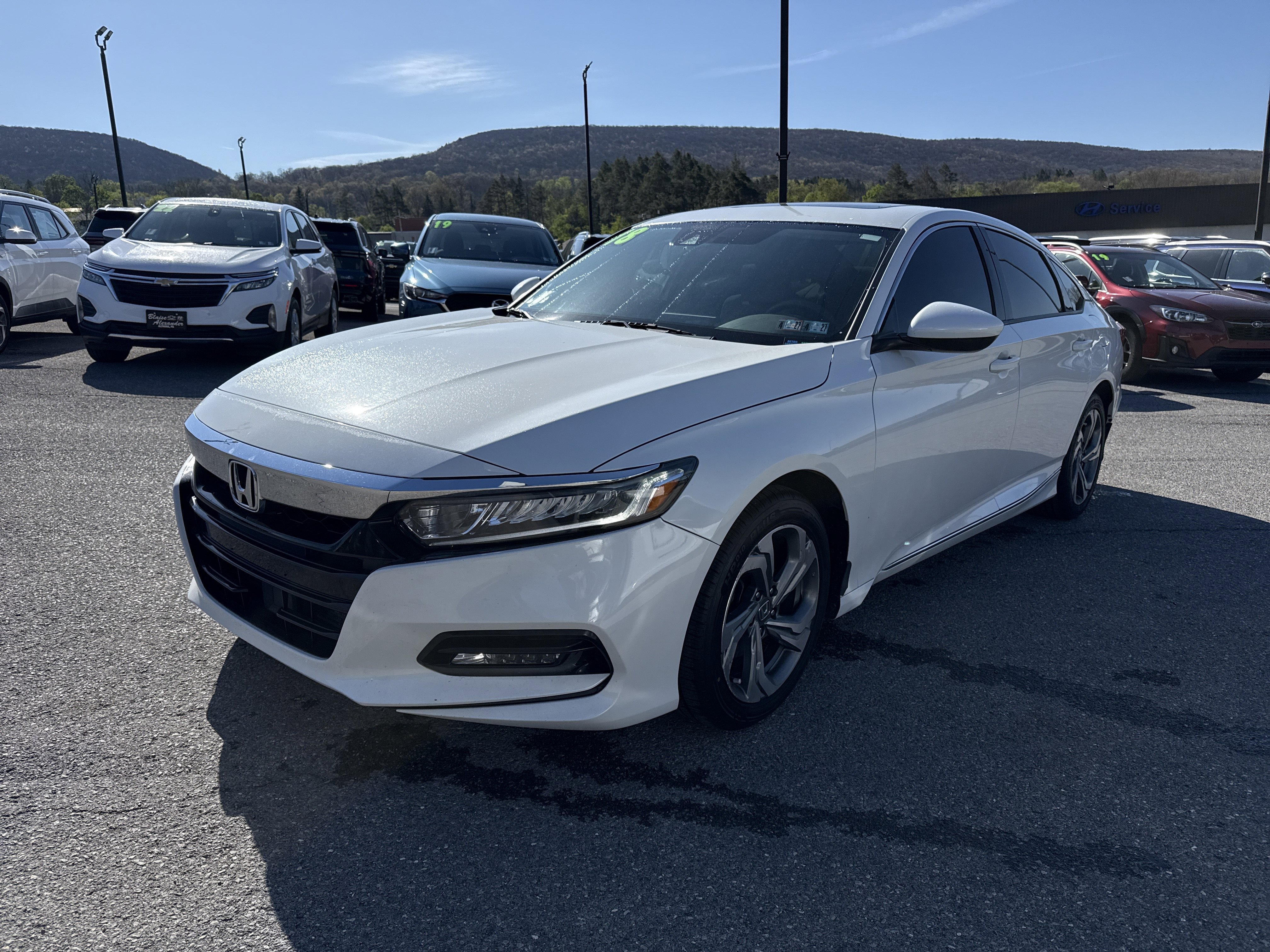 Used 2018 Honda Accord EX image 8