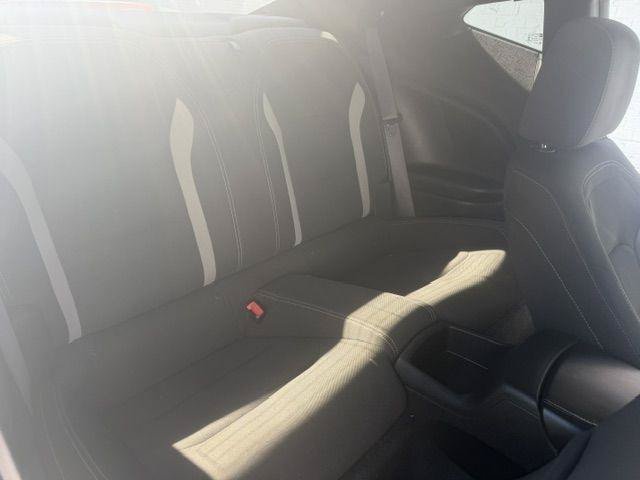 Used 2016 Chevrolet Camaro LT RWD image 11