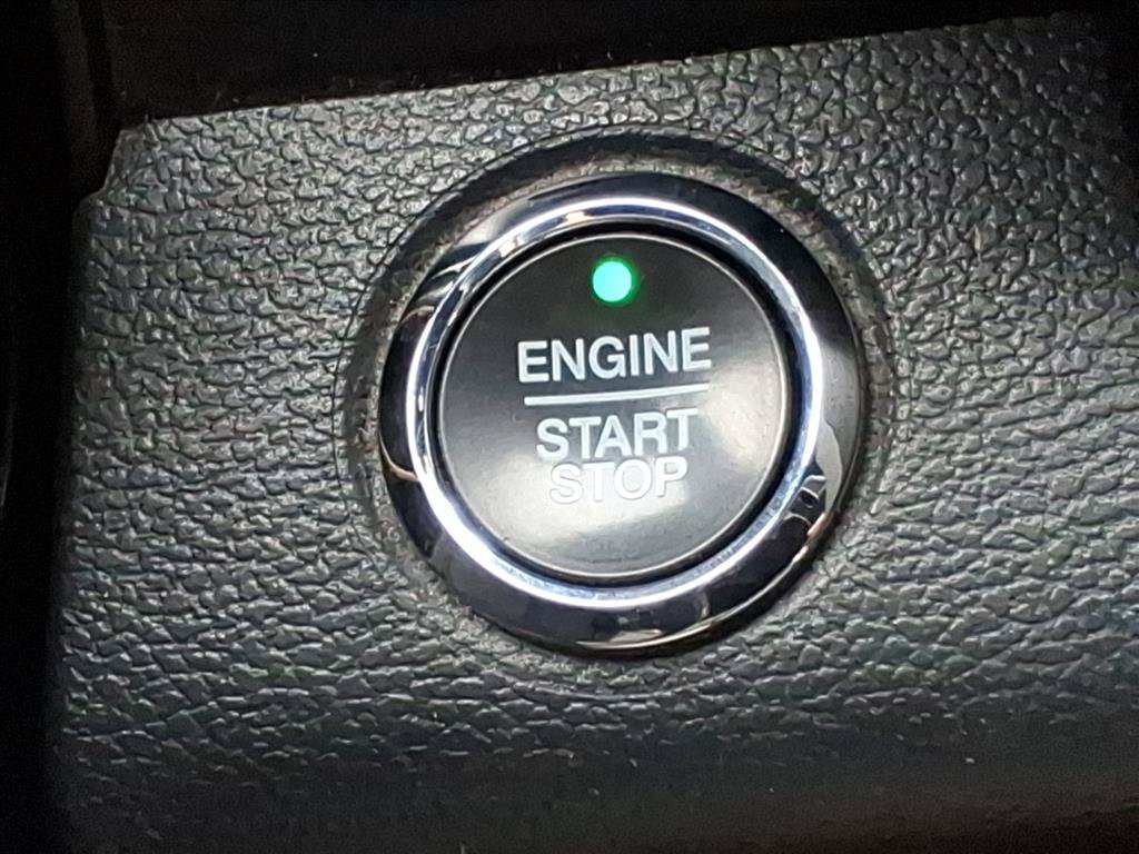 Used 2022 Ford F250 Lariat w/ Black Appearance Package AWD/4WD image 18