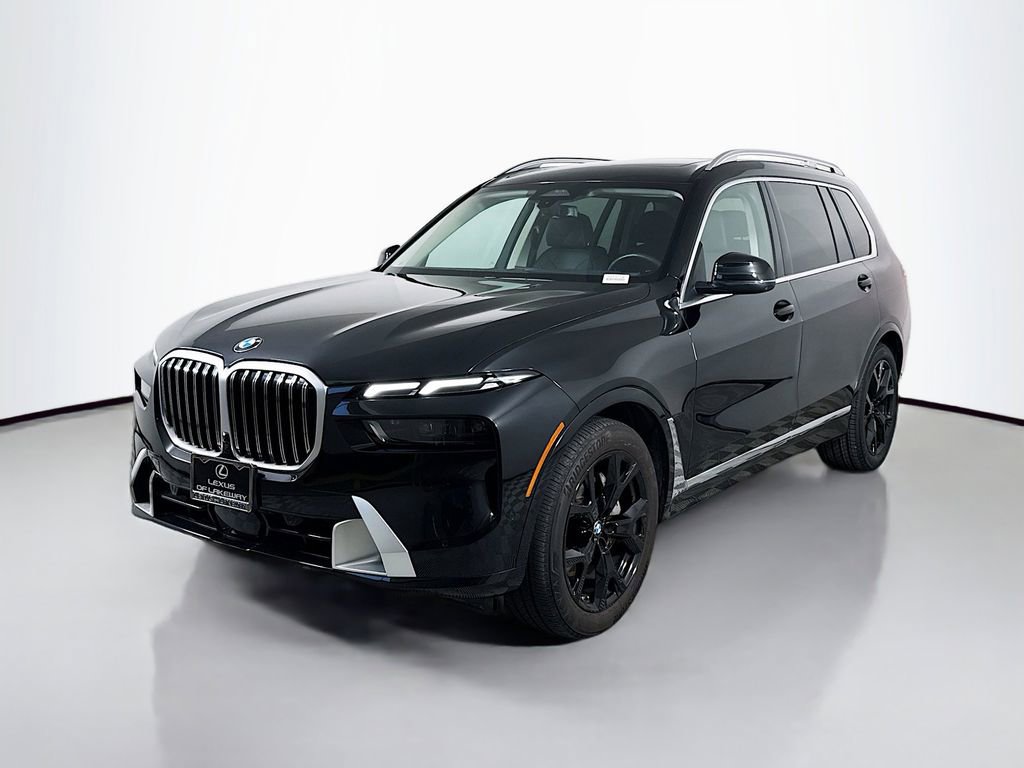 Used 2024 BMW X7 xDrive40i w/ Premium Package AWD/4WD image 1