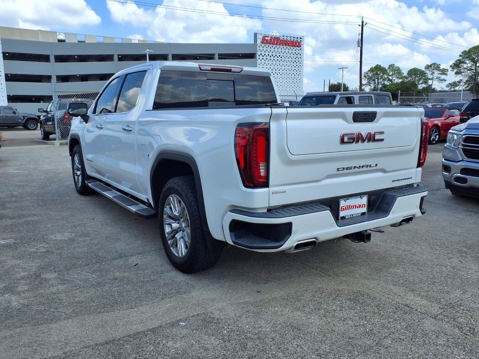 Used 2022 GMC Sierra 1500 Denali w/ Driver Alert Package II AWD/4WD image 3