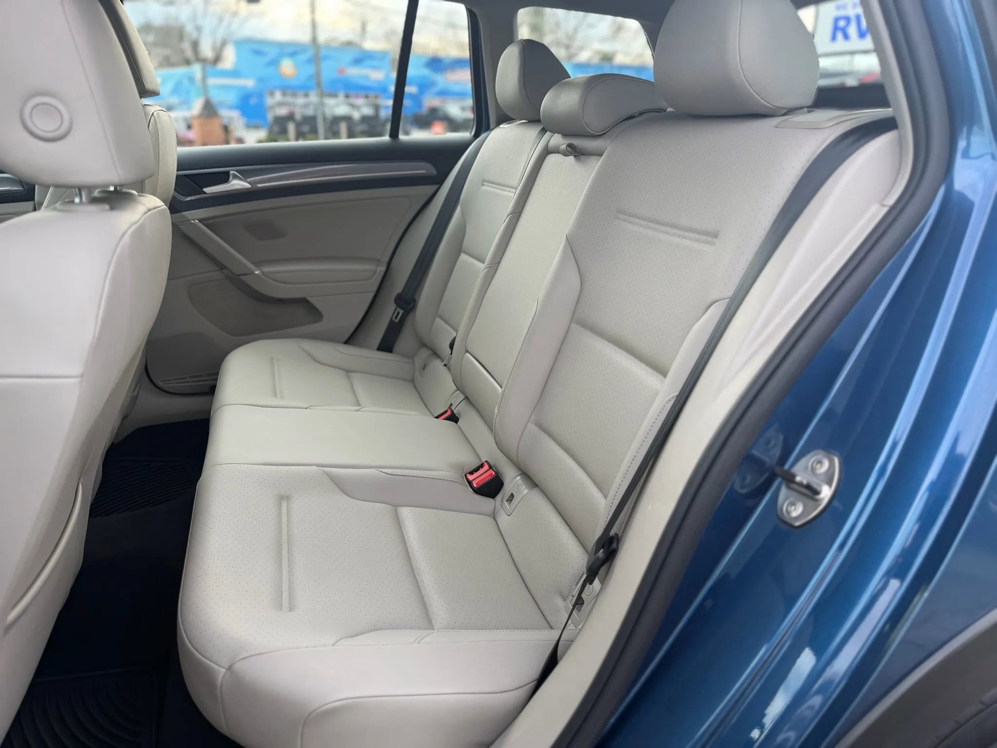 Used 2017 Volkswagen Golf Alltrack S AWD/4WD image 17