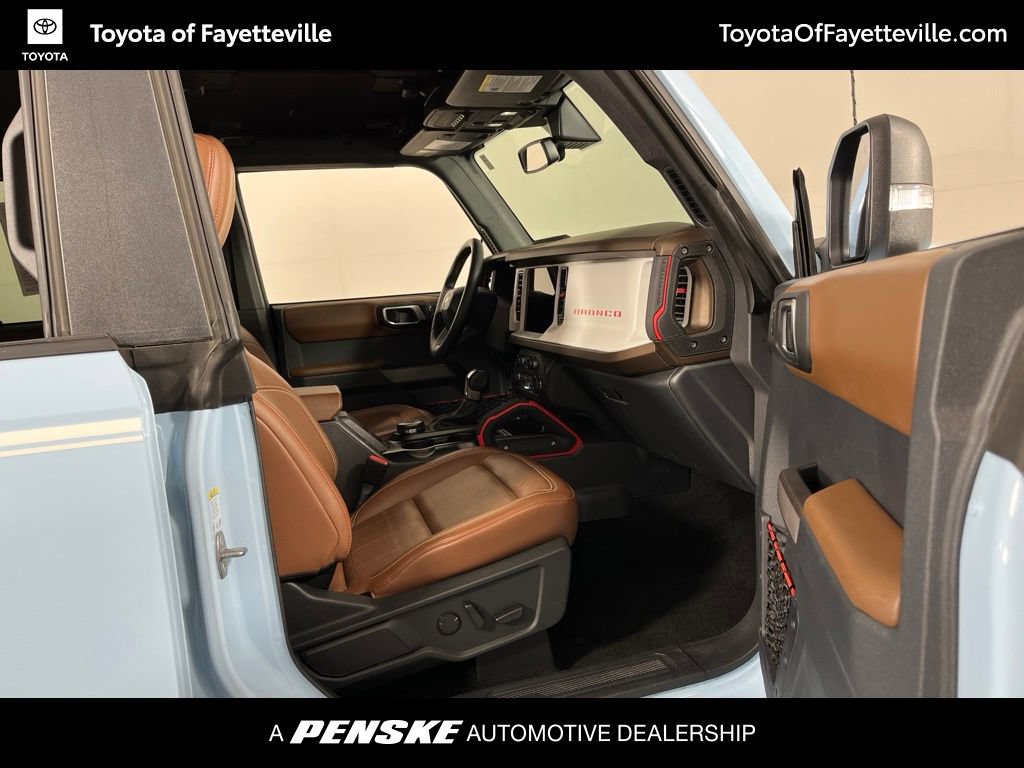 Used 2023 Ford Bronco Heritage Edition AWD/4WD image 5