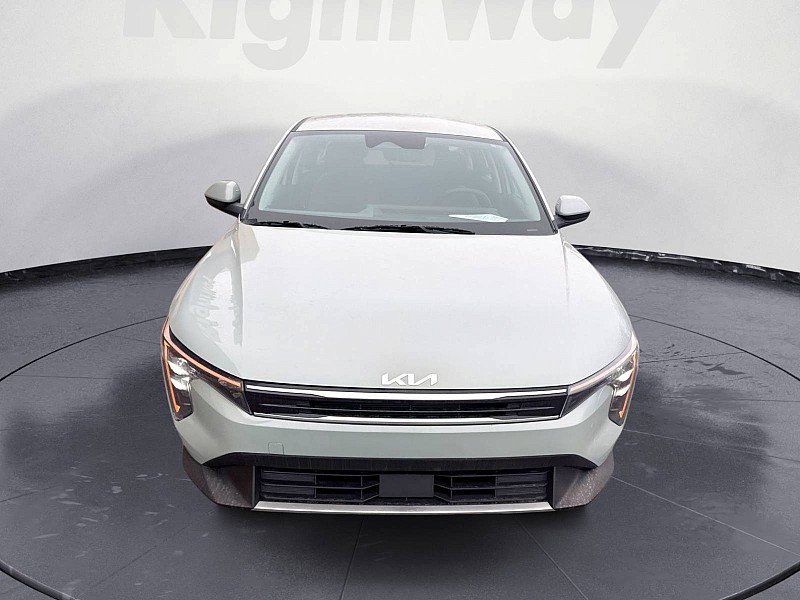 Used 2025 Kia K4 EX image 8
