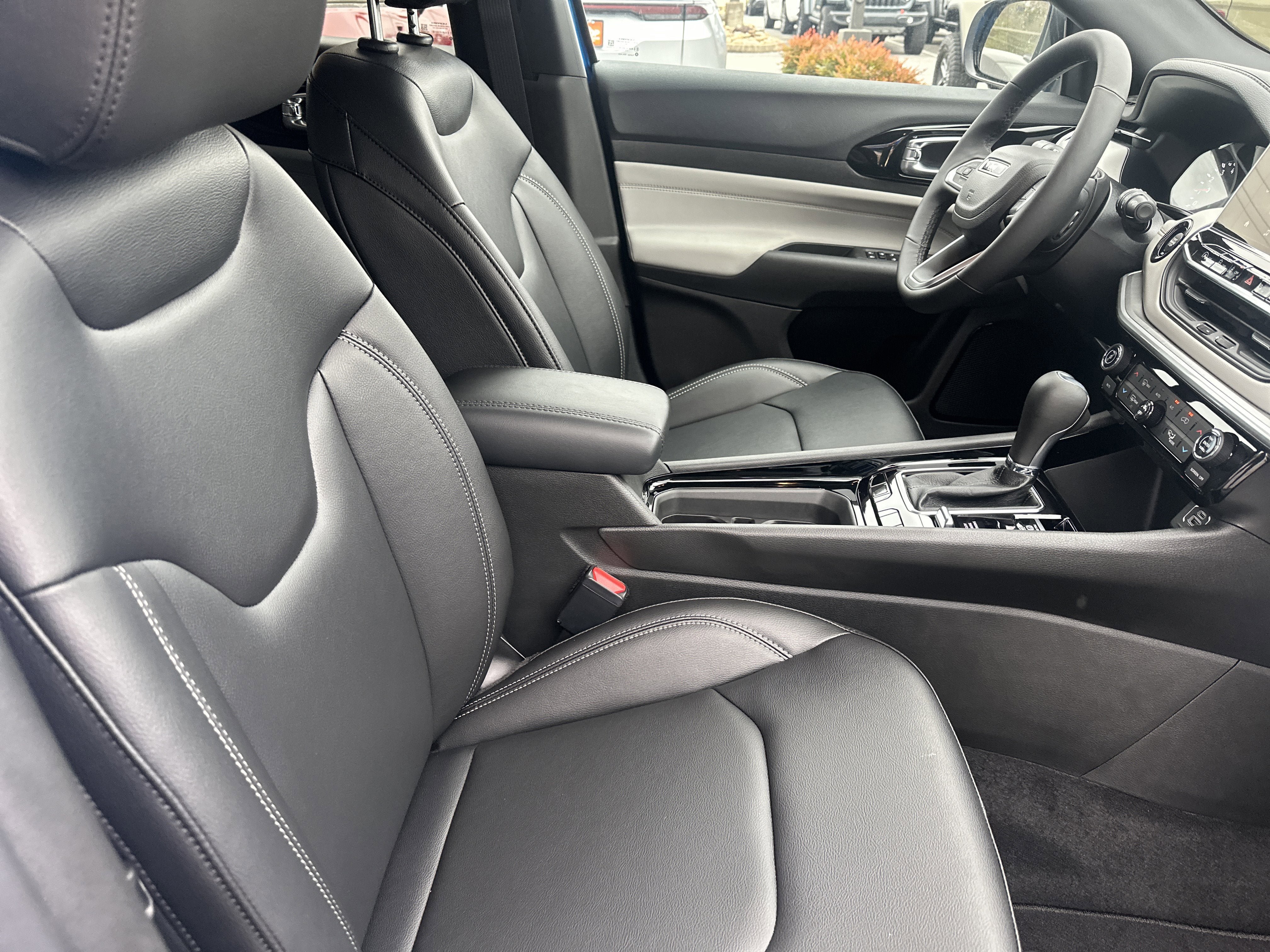 New 2026 Jeep Compass Limited AWD/4WD image 29