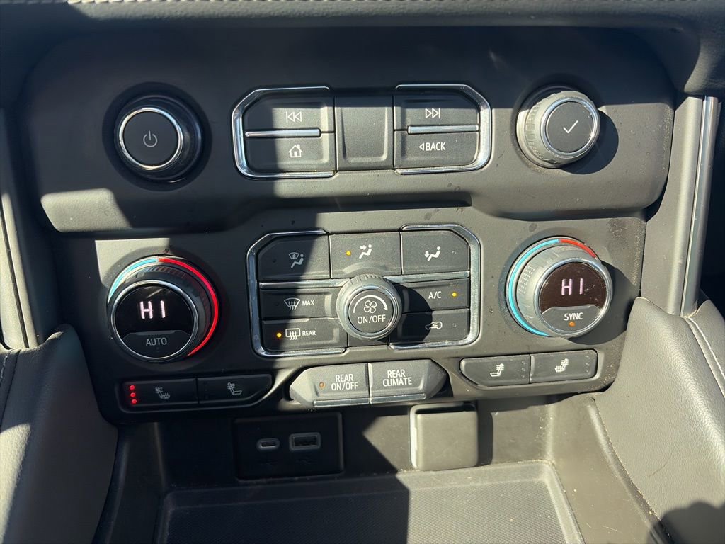 Used 2021 Chevrolet Tahoe Z71 image 21