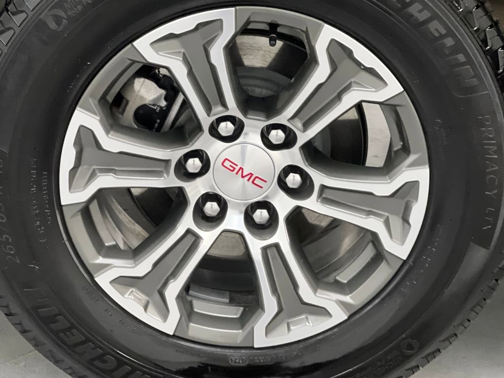 Used 2025 GMC Sierra 1500 SLT image 65