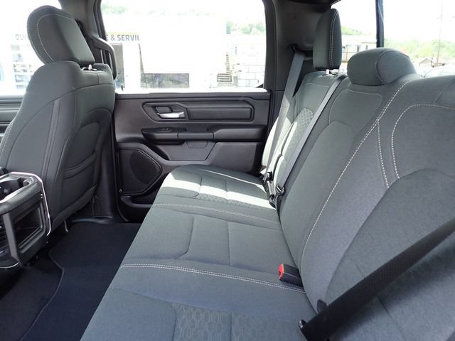 New 2026 RAM 1500 Express AWD/4WD image 15