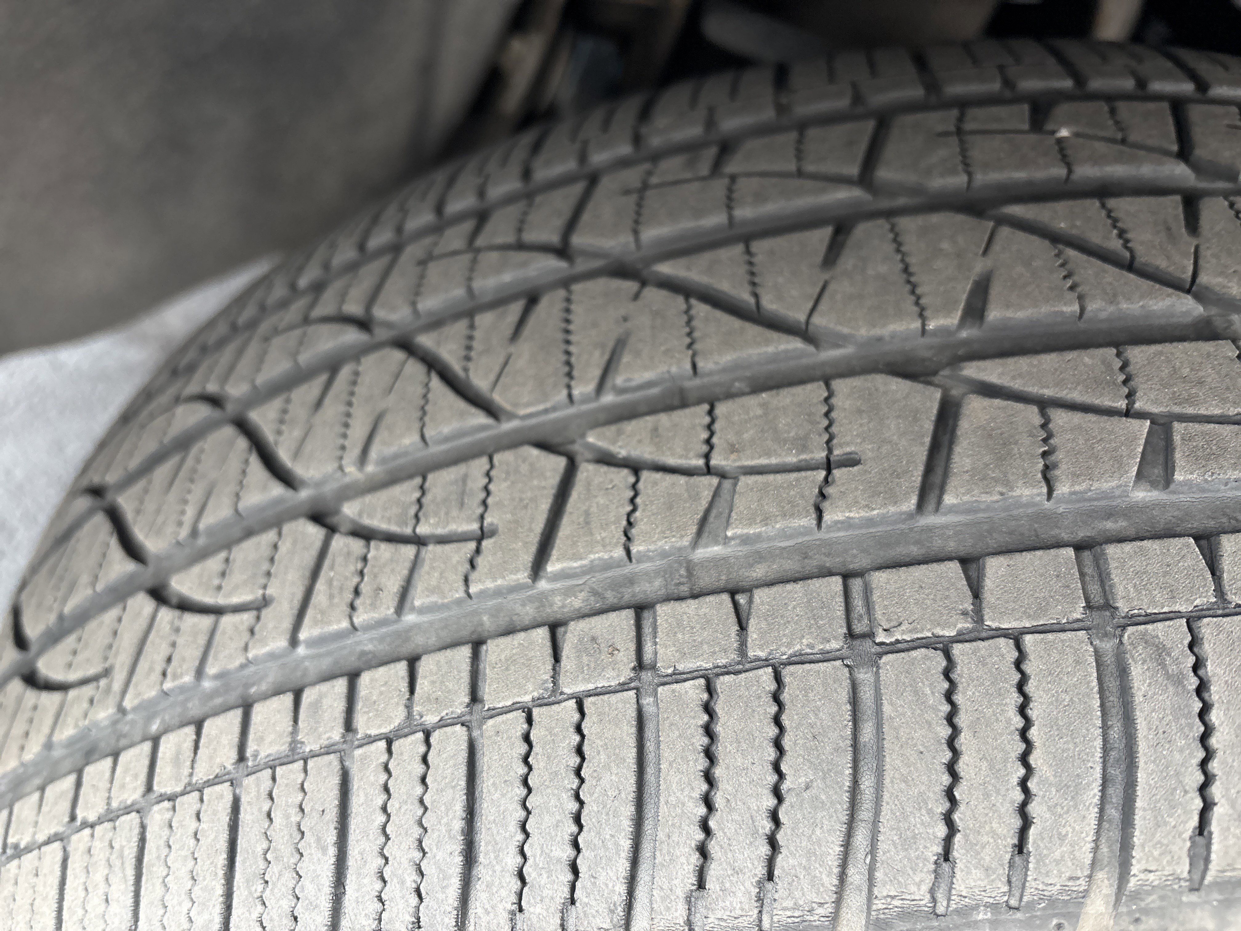 Used 2018 Chevrolet Suburban Premier RWD image 30