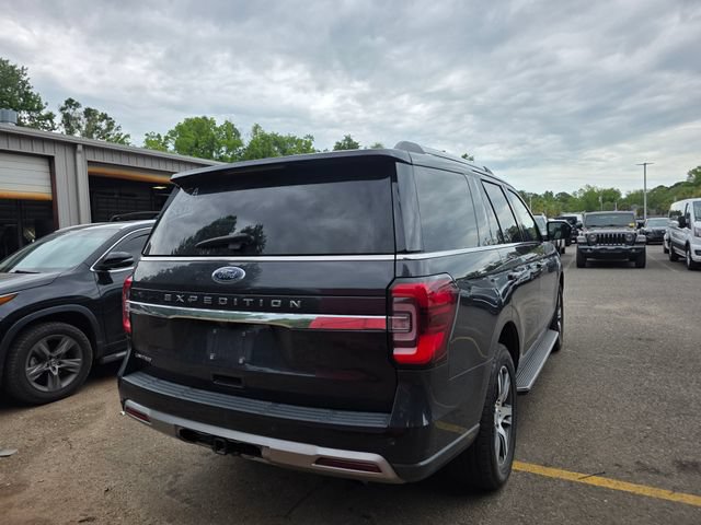 Used 2023 Ford Expedition Limited AWD/4WD image 16