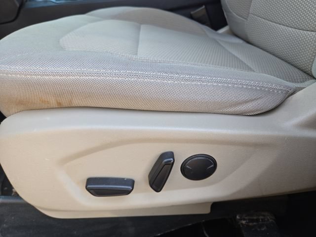 Used 2019 Ford Explorer XLT AWD/4WD image 23