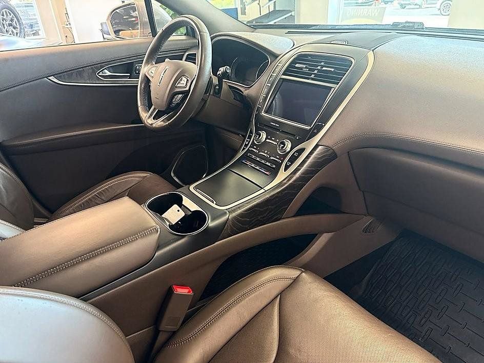 Used 2018 Lincoln MKX Reserve w/ Lincoln MKX Climate Package AWD/4WD image 23