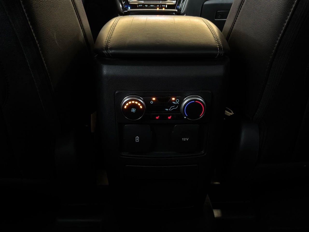 Used 2023 Ford Explorer Limited RWD image 16