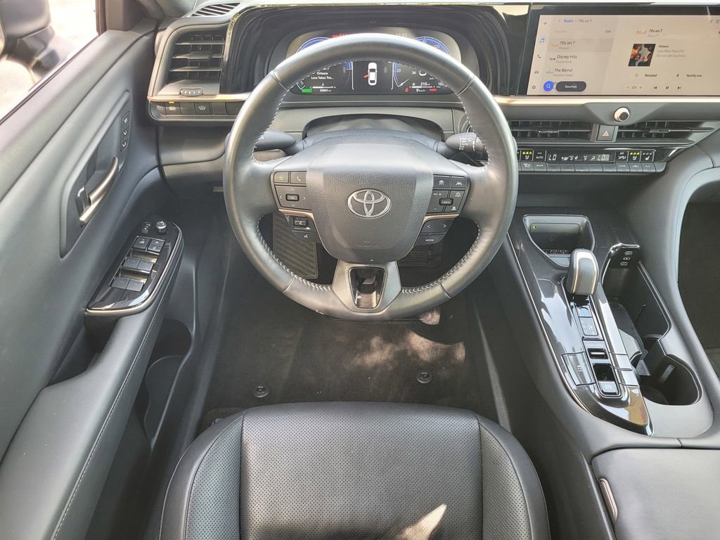 Used 2024 Toyota Crown Limited image 11