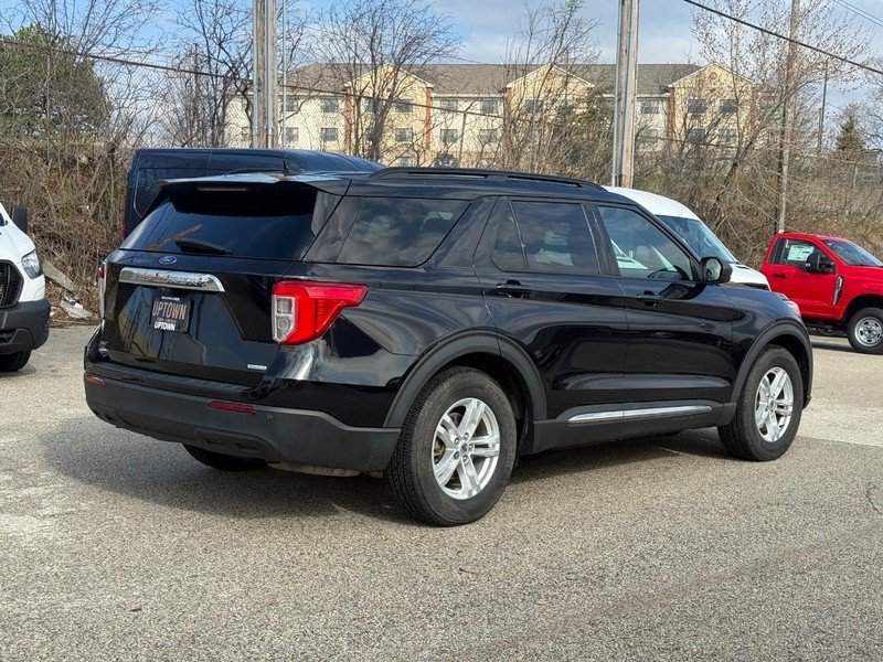 Certified 2020 Ford Explorer XLT RWD image 3