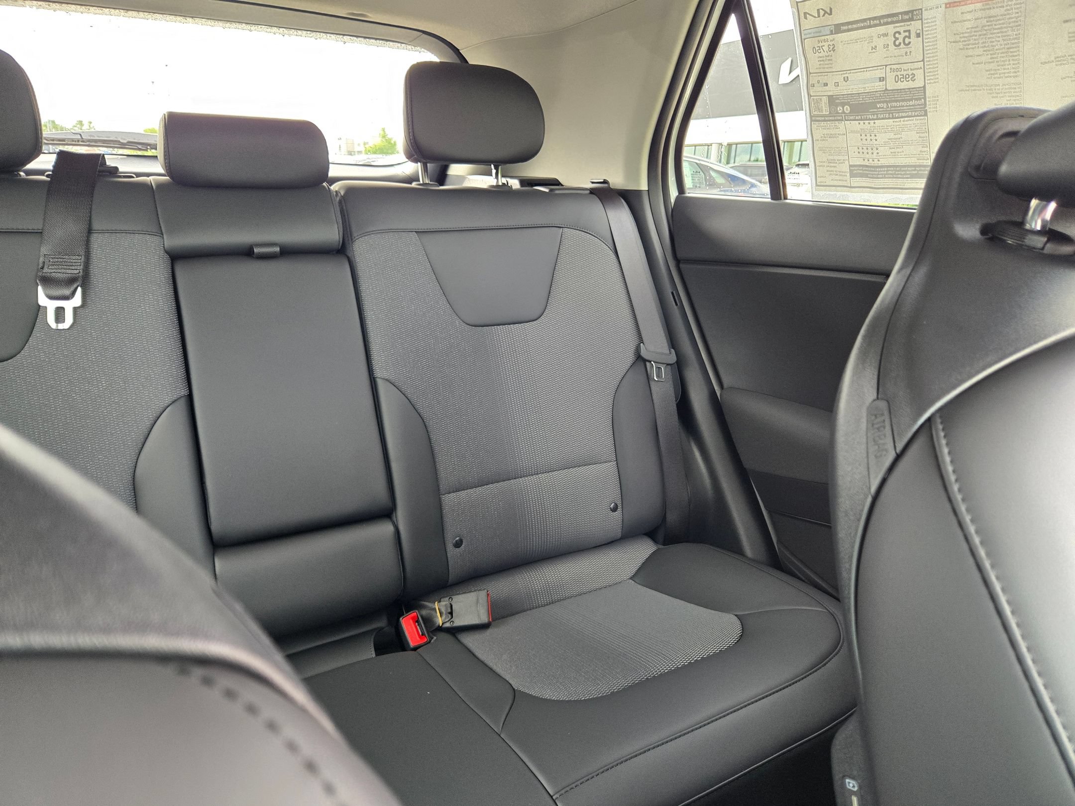 New 2026 Kia Niro EX FWD image 14