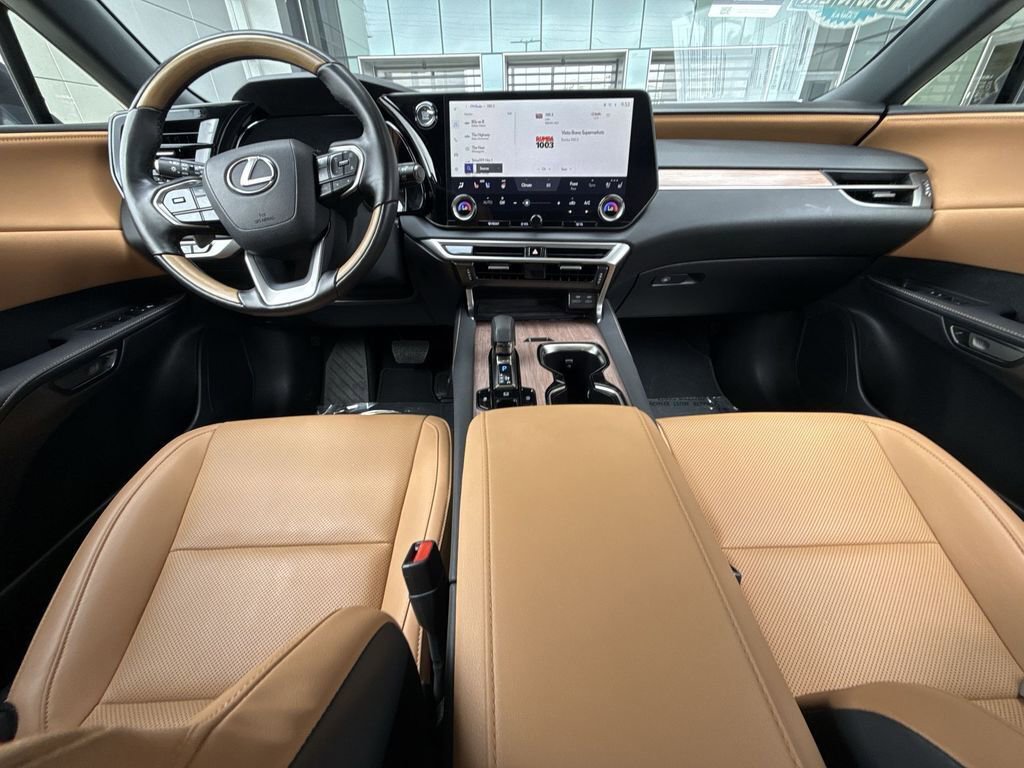 Used 2025 Lexus RX 350 Premium w/ Accessory Package (Z1) image 19