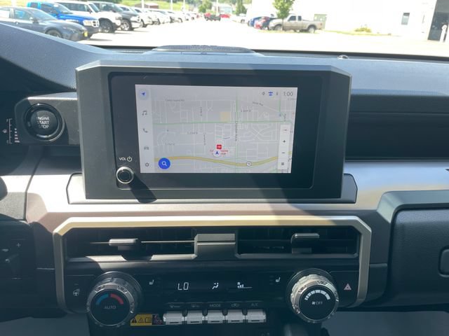 Used 2026 Toyota Tacoma SR5 AWD/4WD image 12