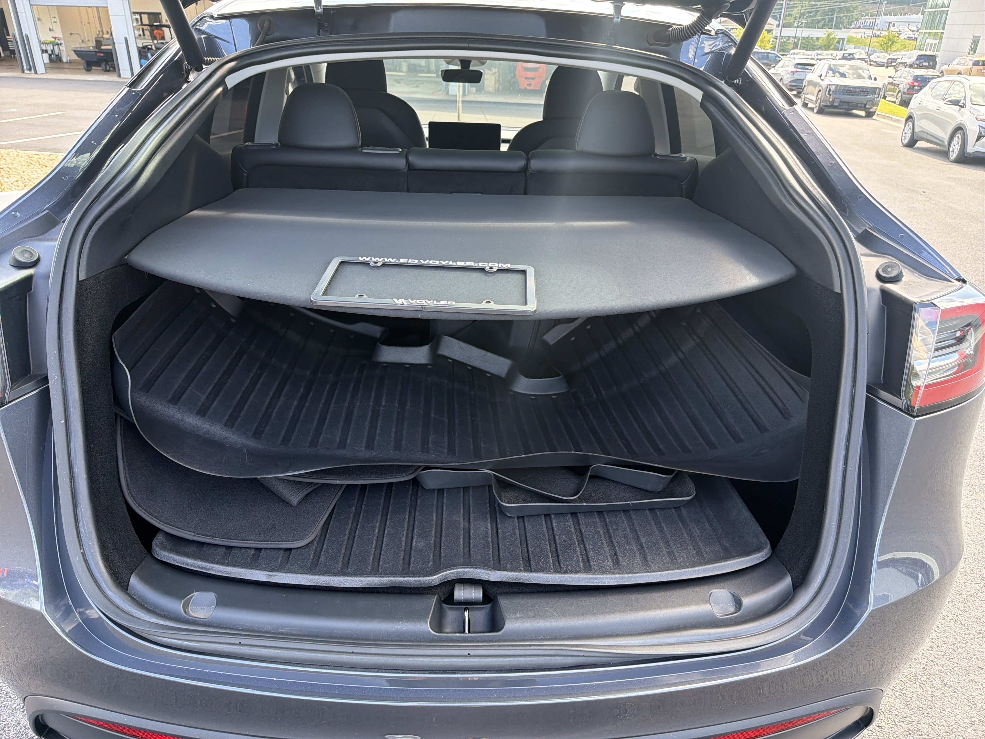 Used 2023 Tesla Model Y Long Range AWD/4WD image 18