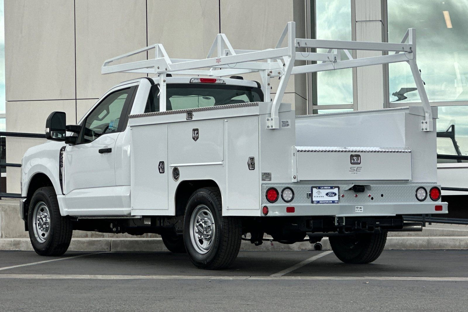 New 2026 Ford F250 XL w/ XL Chrome Package image 5