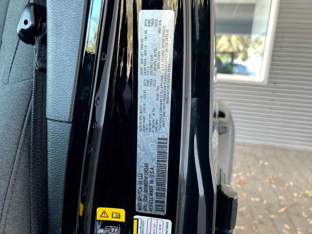 Used 2024 Jeep Wrangler Sport S image 41