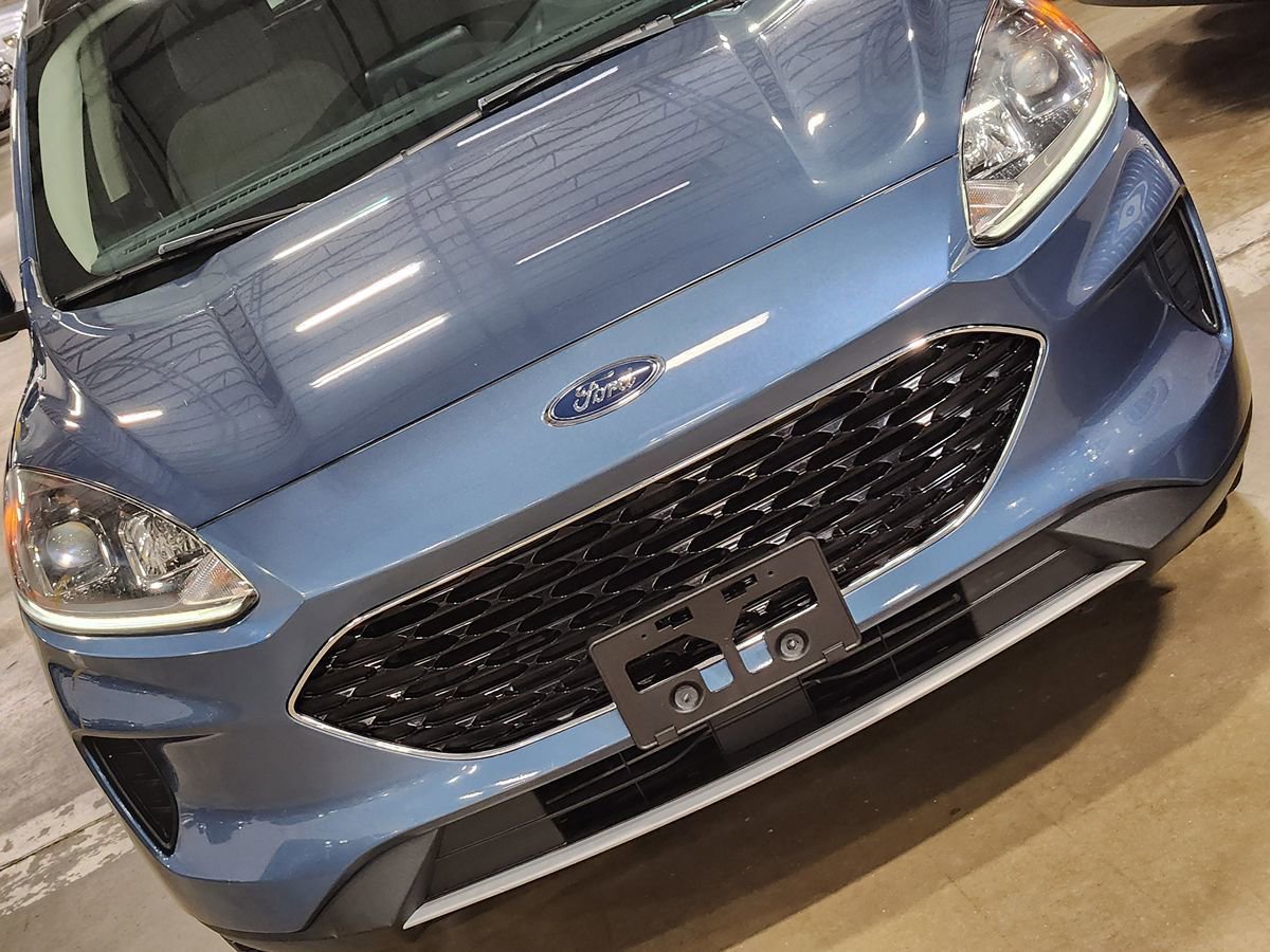 Used 2020 Ford Escape SE FWD image 16