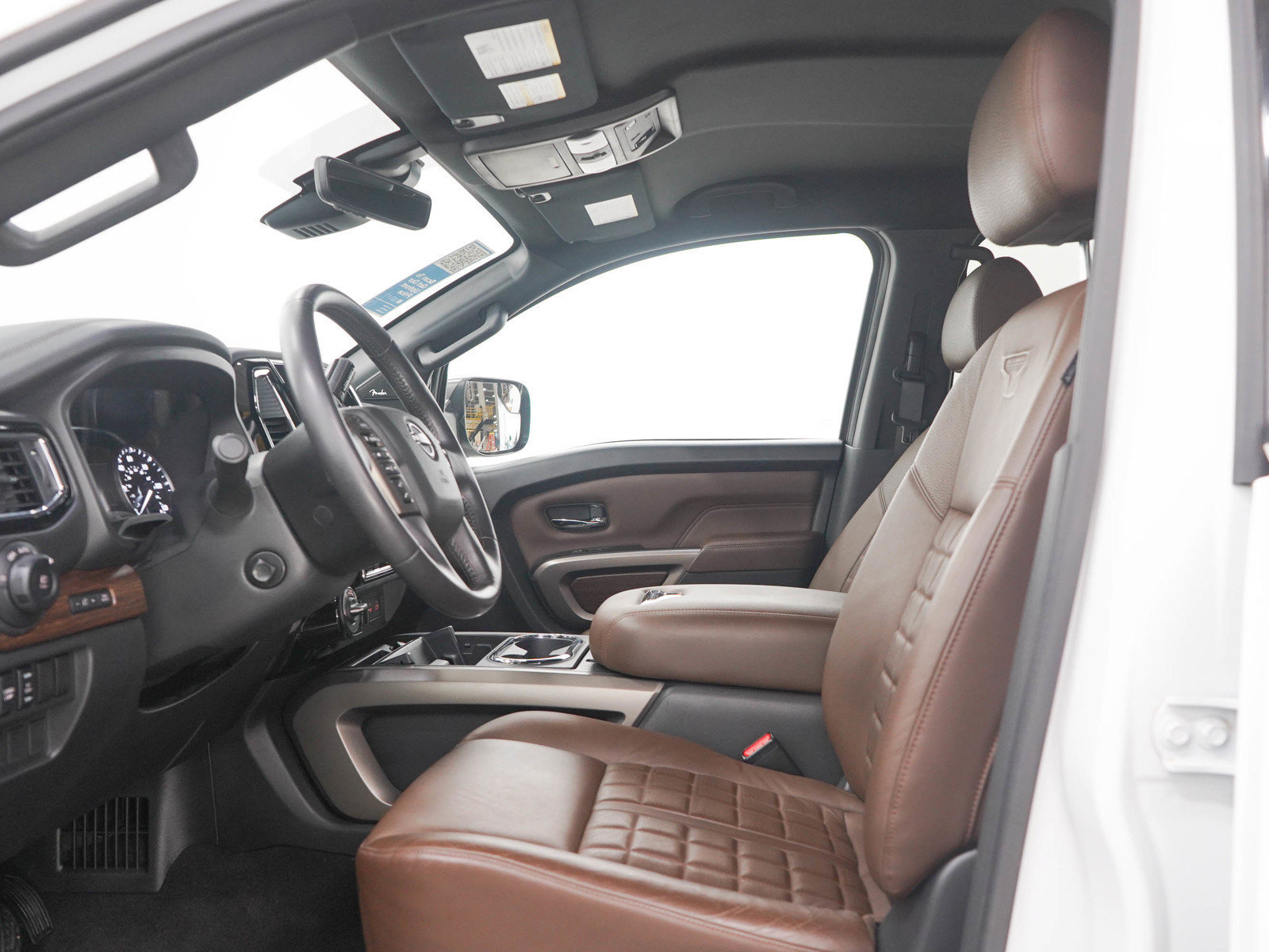 Used 2023 Nissan Titan Platinum Reserve w/ Off Road Protection Package AWD/4WD image 24