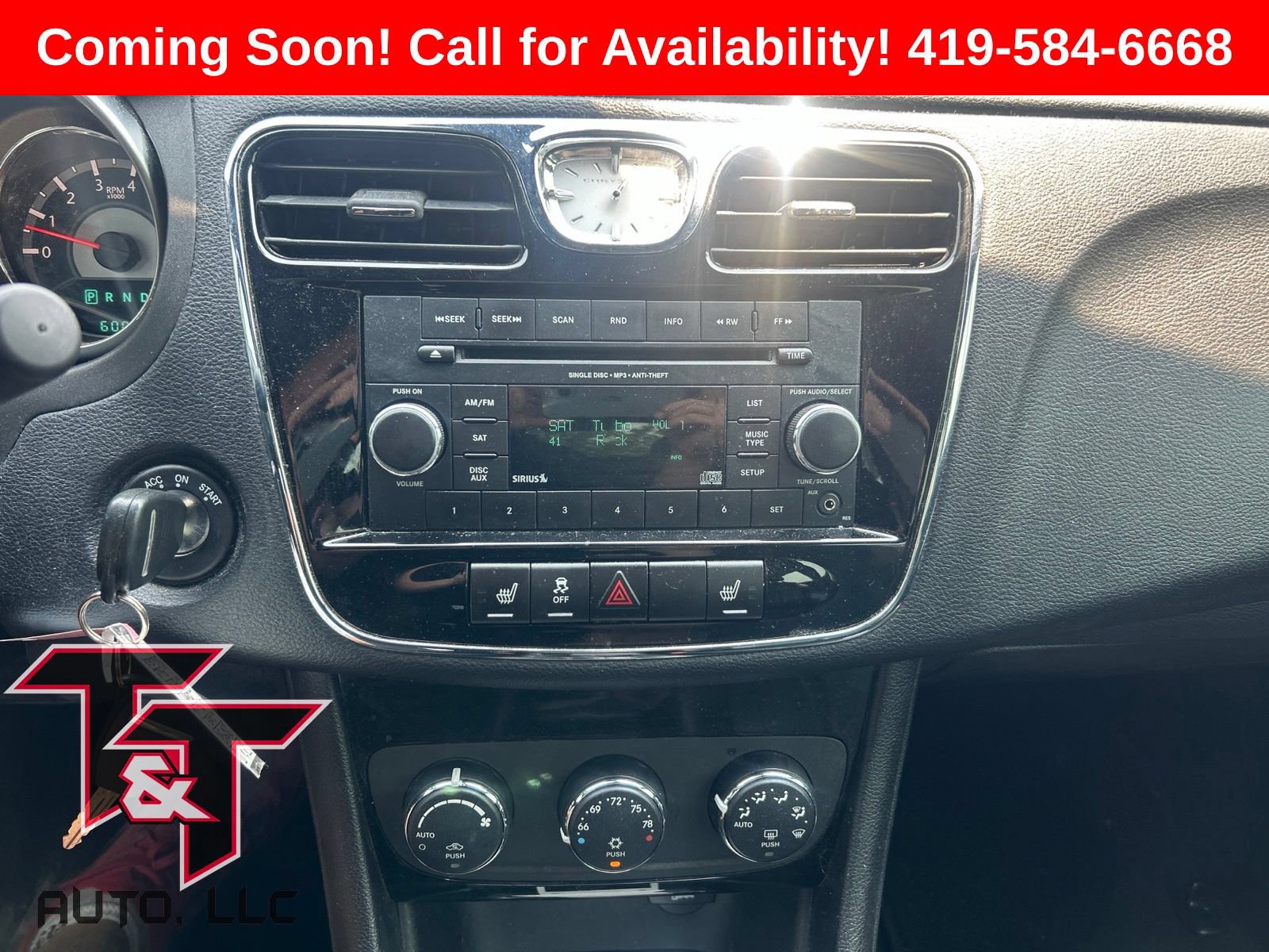 Used 2013 Chrysler 200 Limited FWD image 11