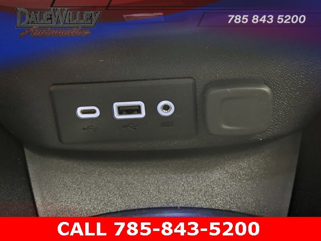 Used 2024 Chevrolet Malibu LT image 14