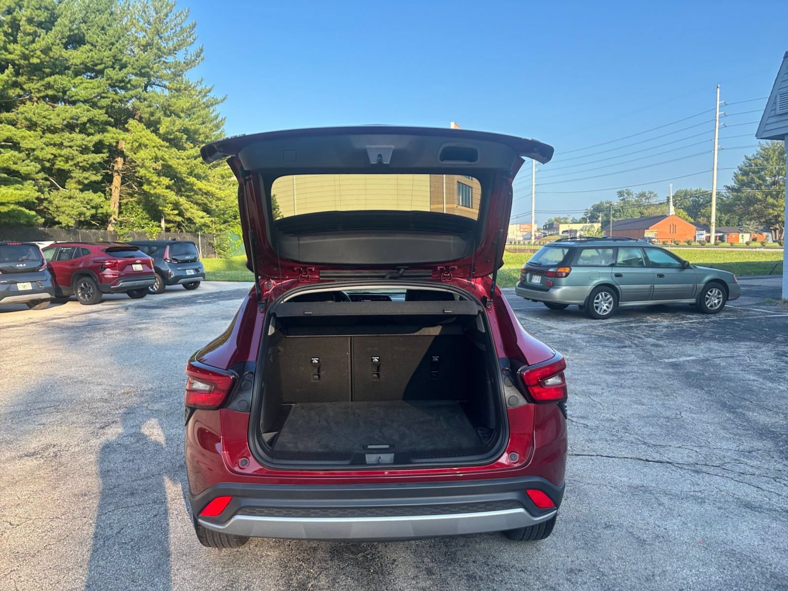 Used 2025 Chevrolet Trax LT w/ LT Convenience Package FWD image 31