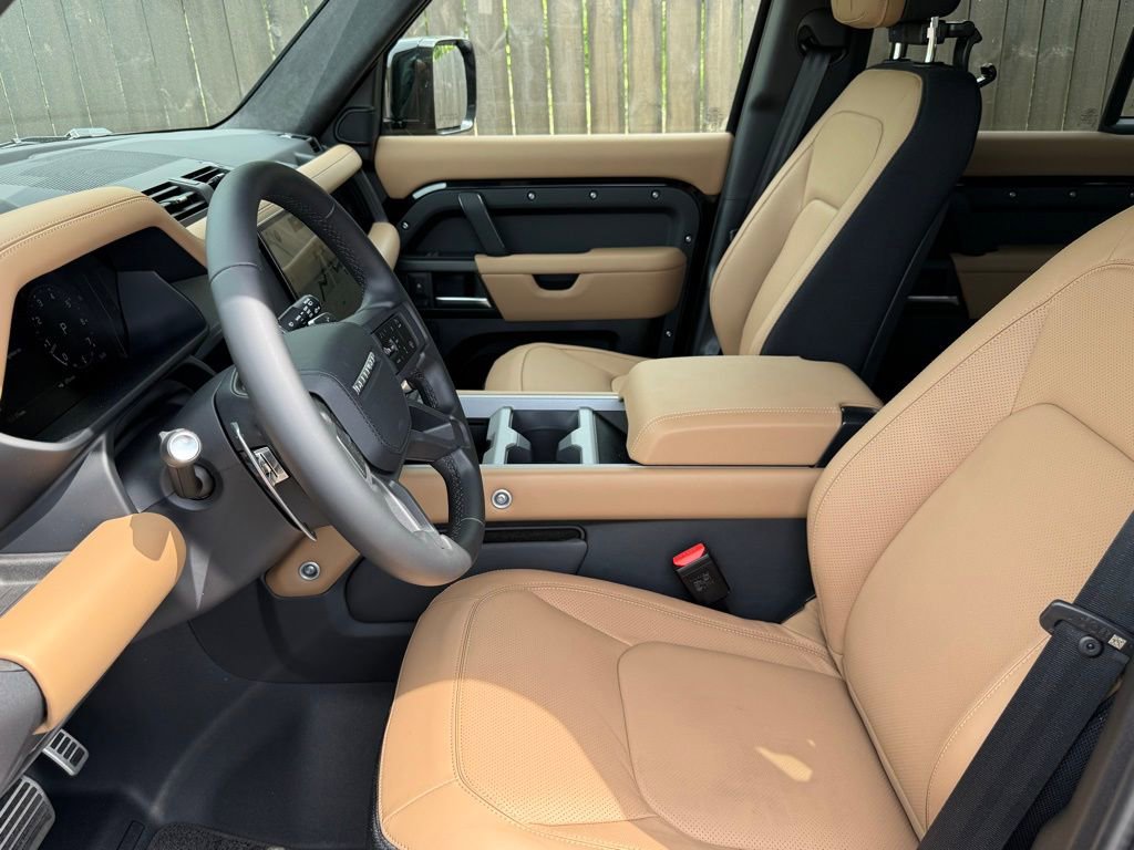 New 2026 Land Rover Defender 130 V8 AWD/4WD image 10