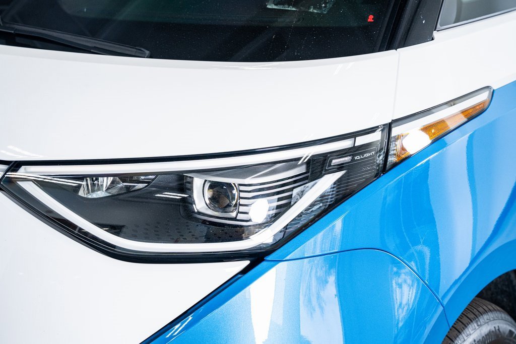 Used 2025 Volkswagen ID. Buzz 1st Edition image 12