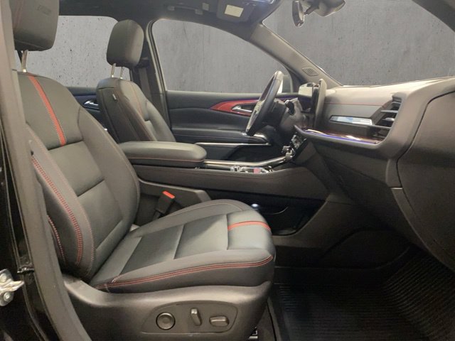 Used 2026 Chevrolet Traverse RS w/ LPO, Floor Liner Package AWD/4WD image 22