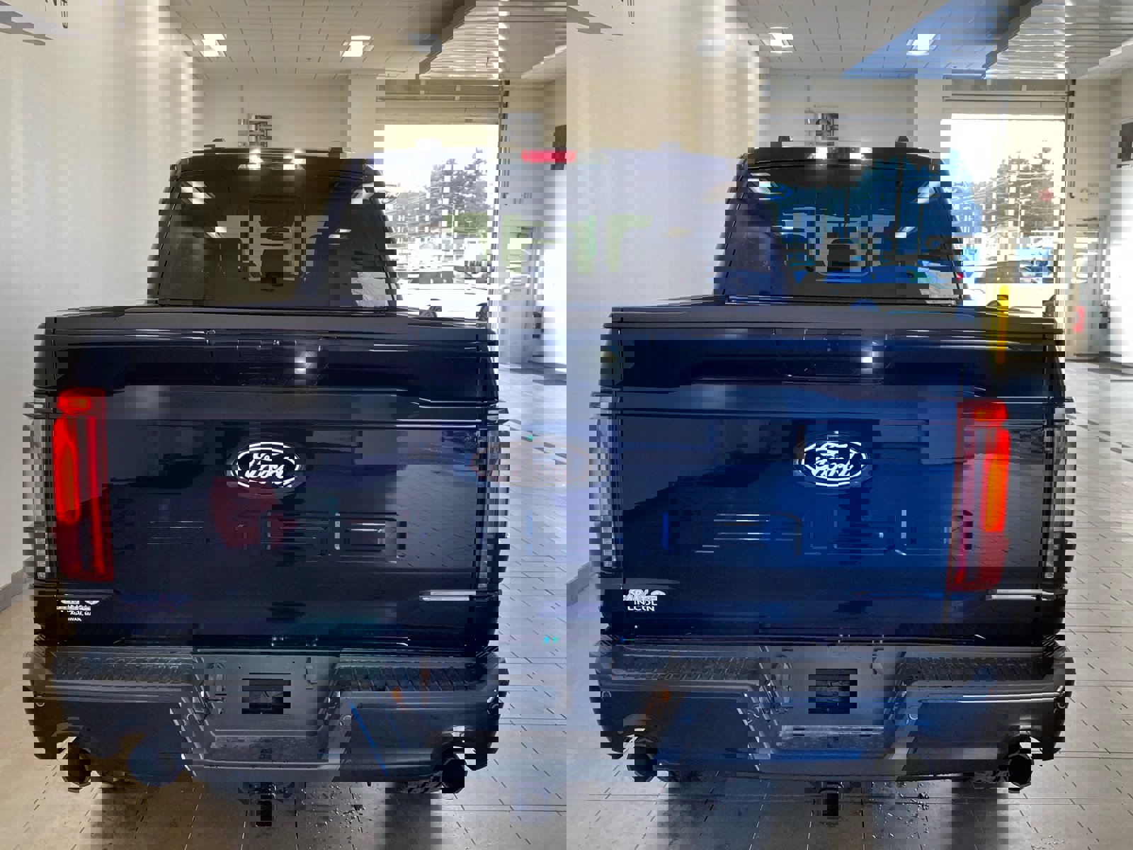 New 2025 Ford F150 Lariat w/ Equipment Group 501A Mid image 6