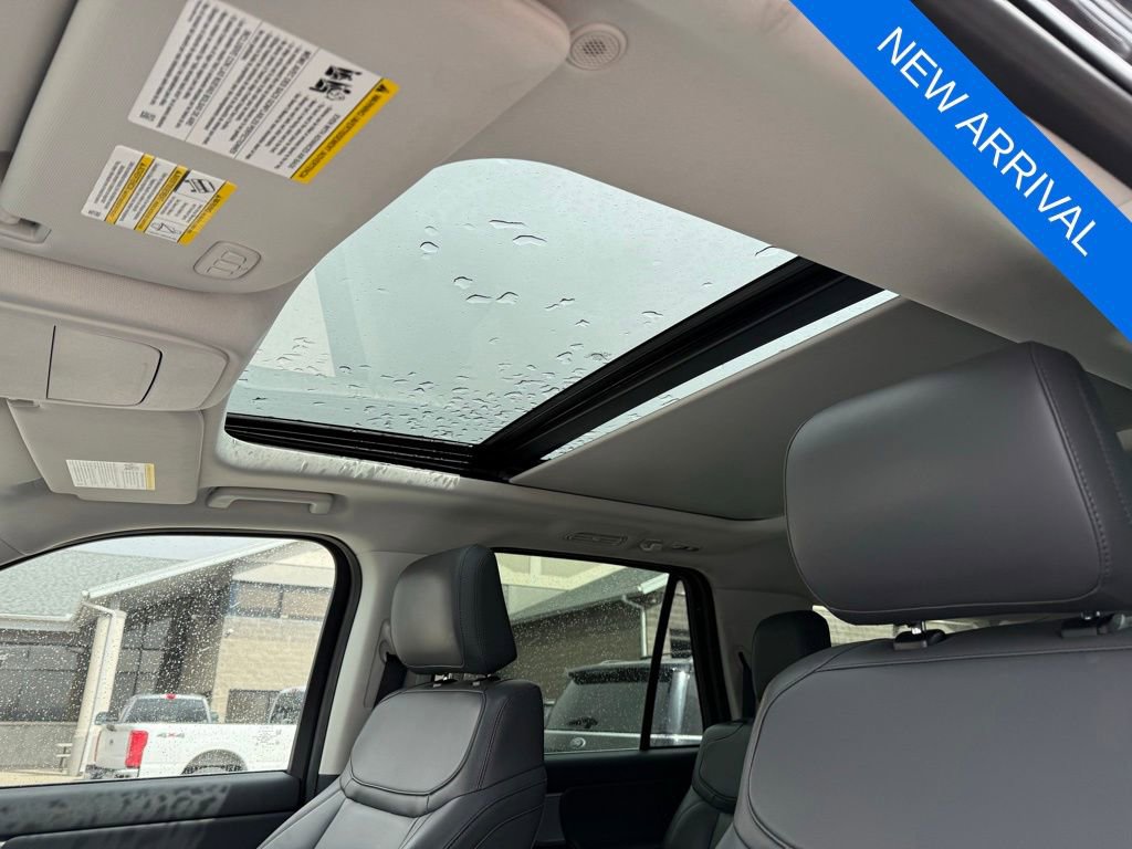 Used 2025 Ford Expedition Max Active AWD/4WD image 9