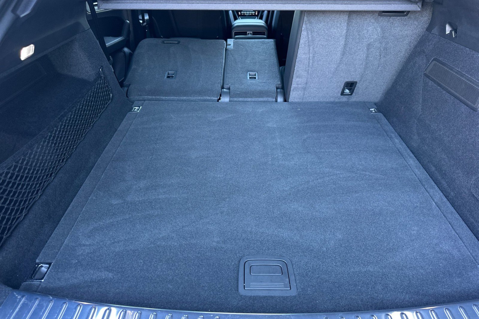 Used 2025 Porsche Cayenne Coupe image 15