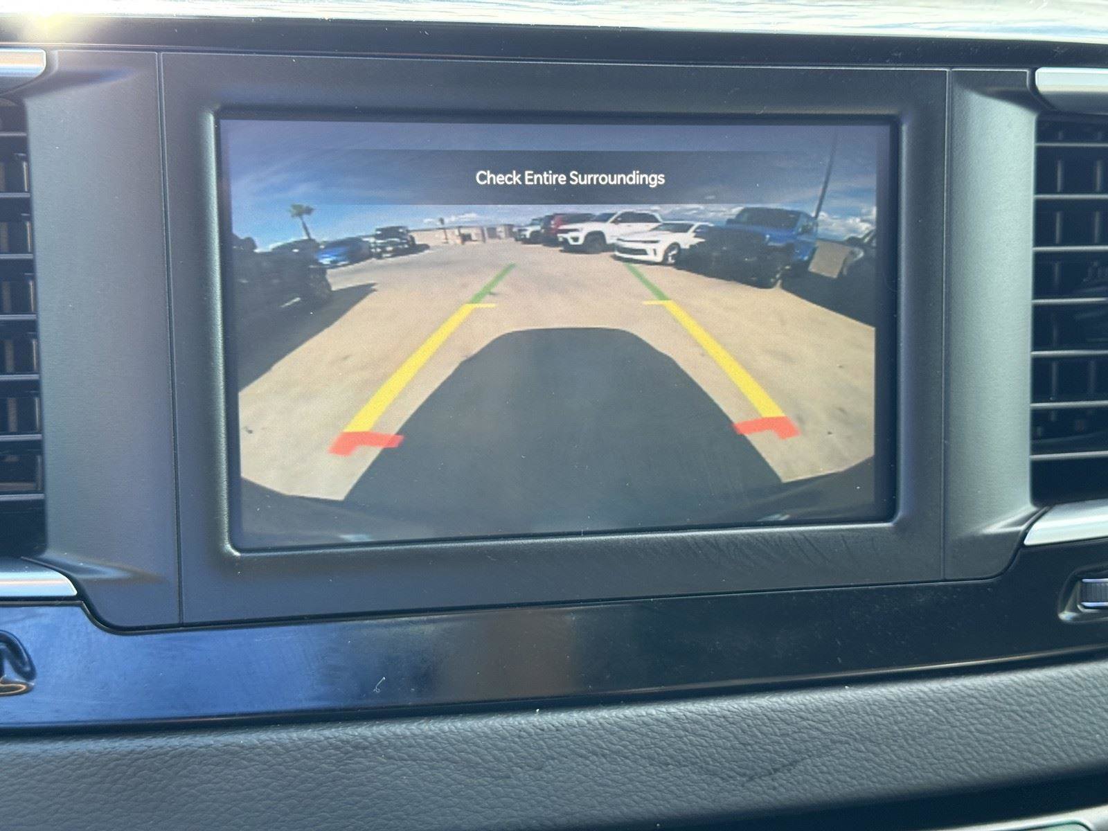 Used 2023 Chrysler Voyager LX FWD image 18