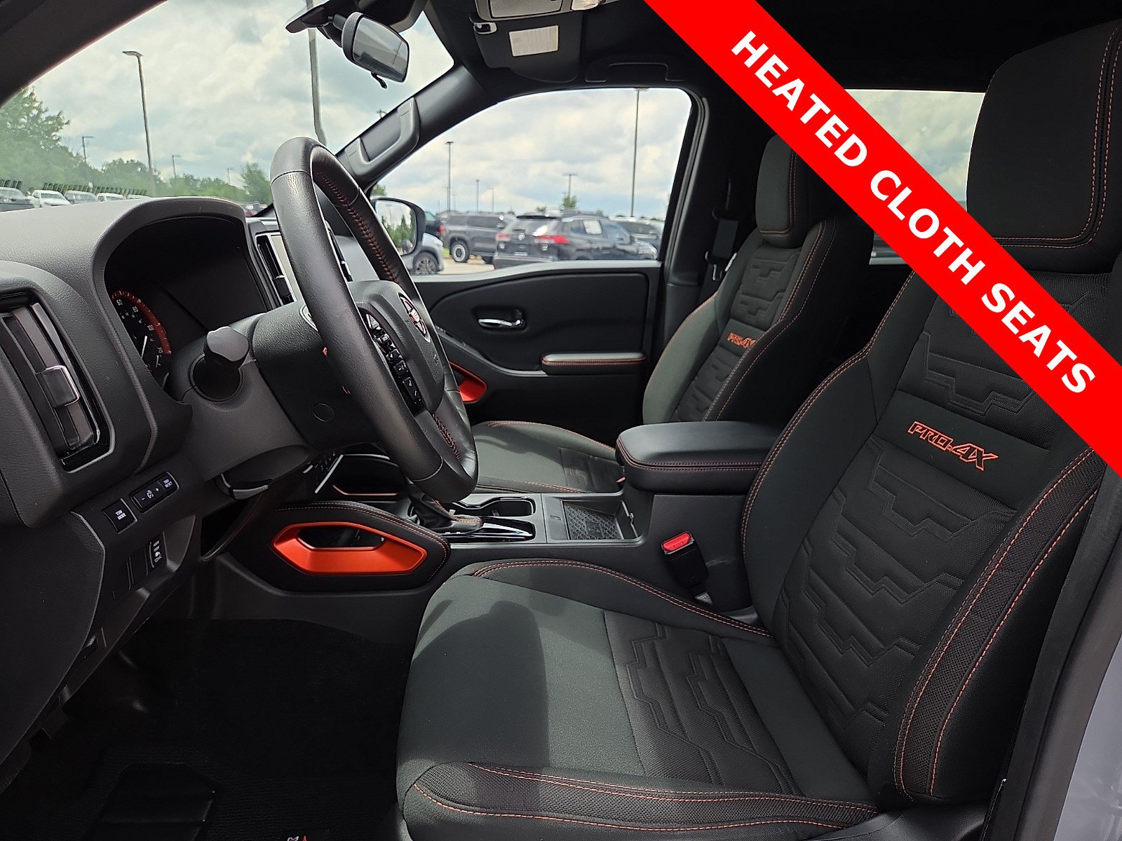 Used 2025 Nissan Frontier PRO-4X w/ Pro Convenience Package AWD/4WD image 15