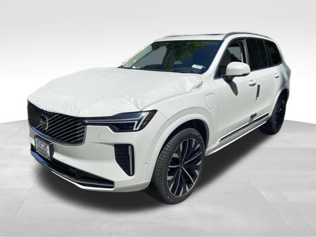 New 2026 Volvo XC90 T8 Ultra w/ Protection Package Premier AWD/4WD image 3