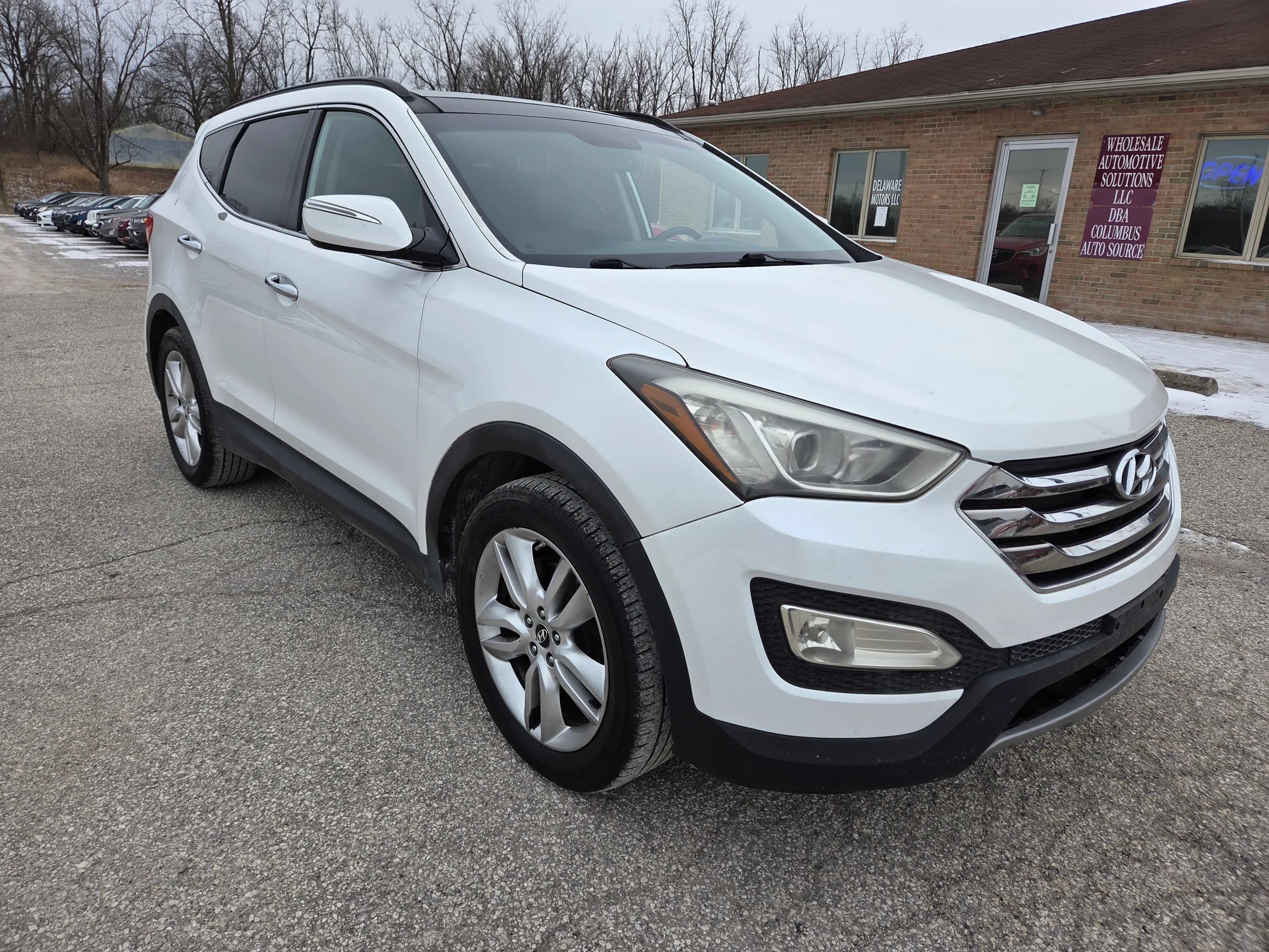 Used 2014 Hyundai Santa Fe Sport 2.0T w/ Technology Package 05 FWD image 3