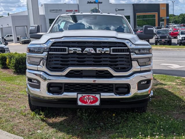 New 2026 RAM 3500 Tradesman w/ Chrome Appearance Group A AWD/4WD image 3