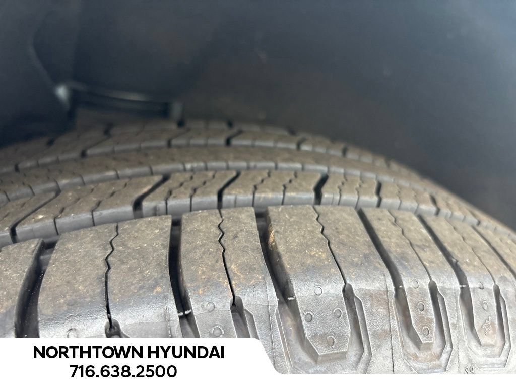 Used 2023 Chevrolet Equinox LT FWD image 41