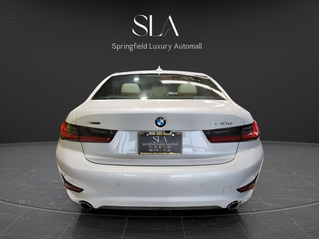 Used 2021 BMW 330e xDrive w/ Premium Package AWD/4WD image 7