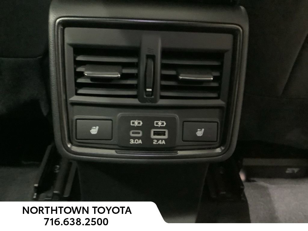 Used 2025 Subaru Forester Touring image 13