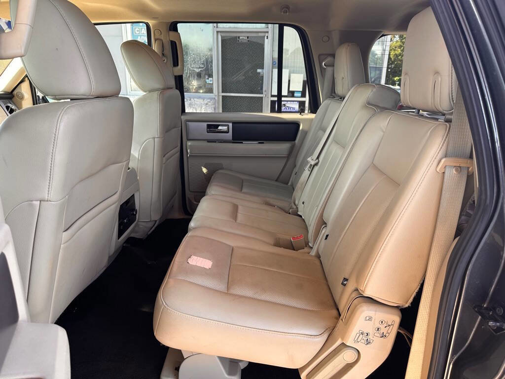 Used 2016 Ford Expedition EL XLT w/ Equipment Group 202A AWD/4WD image 15