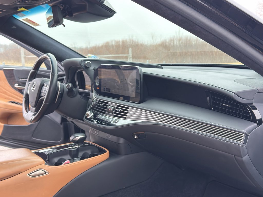 Used 2023 Lexus LS 500 Luxury w/ Luxury Package image 28