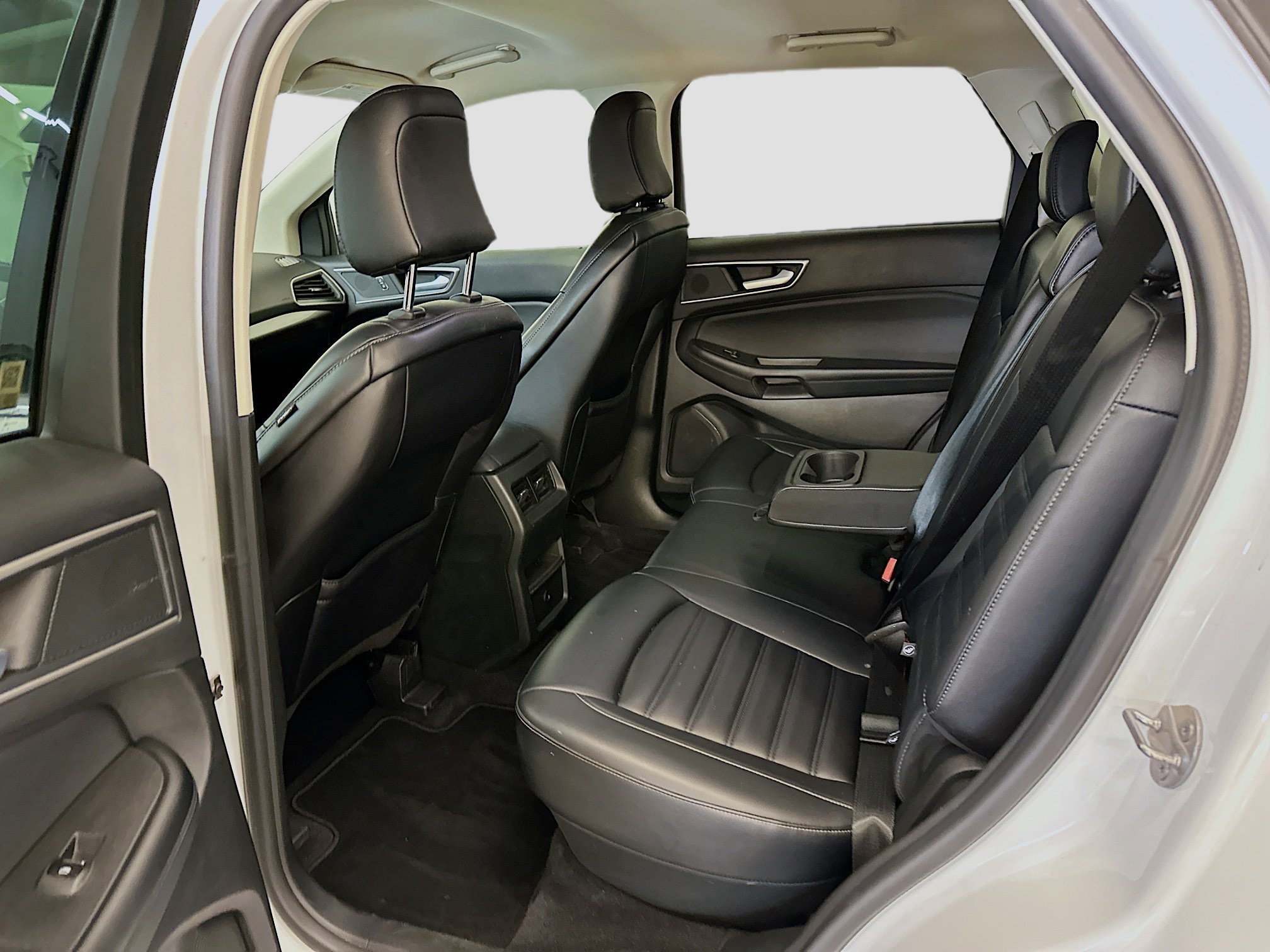 Used 2024 Ford Edge SEL image 29